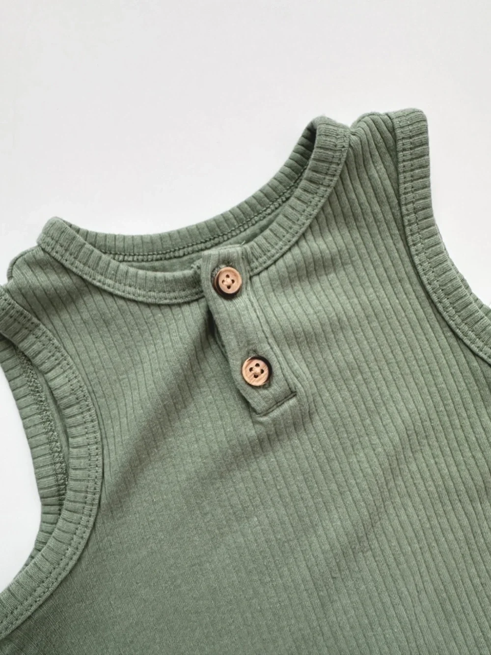 LIKE NEW Cat & Jack Gender Neutral Baby Romper Ribbed Sage Green Size 12m